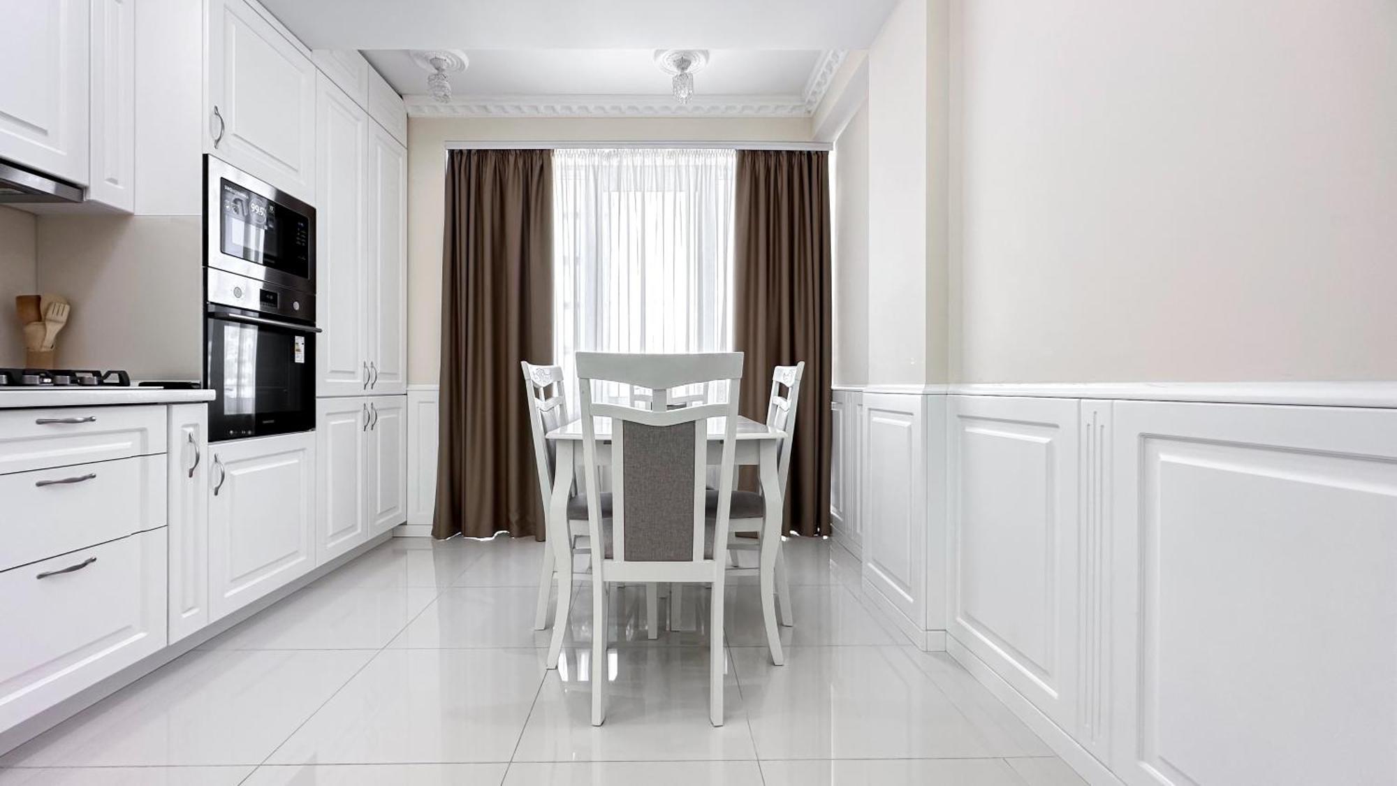 Business Class Apartments In The City Center Chisinau Bagian luar foto